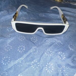 White Women's Belt with Gold Leopard Accent